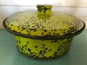 Vintage Enamel Metal Casserole Mid Cent MCM Spotted 2 Tone Green UNUSUAL Atomic - Picture 1 of 4