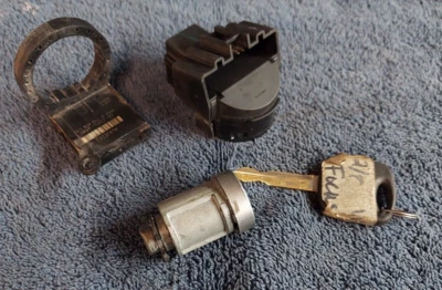 2002 Ford Focus SE interruptor de ignição chave transponder trava tumbler 98VP-15607-AB - Imagem 1 de 3