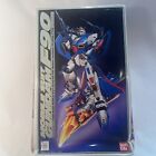 Gundam Model 1/100 Skala: Zestaw Gundam F90 - Vintage 1991 Bandai