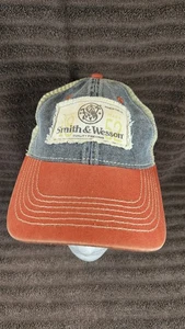 Smith & Wesson Denimmütze Distressed Trucker-Stil Druckknopflasche mit genähtem Patch BILDER  - Bild 1 von 6