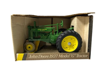 ERTL JOHN DEERE 1937 MODEL G 1/16 DIE CAST SCALE MODEL TOY TRACTOR - Image 1 of 4