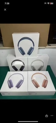 Apple AirPod Max Headphones Midnight Black, USB-C, Smart Case with Accessories - Image 1 of 3