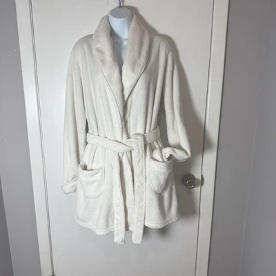 Bata de felpa lisa blanca para mujer Aerie American Eagle M/L buen estado” Foto 1 de 4