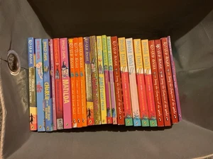Roald Dahl Books £1 Each (message me which one you want and don't buy all) - Picture 1 of 1