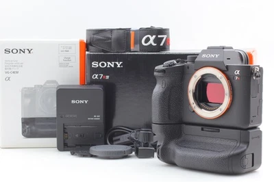 [Top MINT w/Grip] Sony A7RIV A7R4 ILCE-7RM4 61MP Mirrorless Digital Camera JAPAN - Image 1 of 4