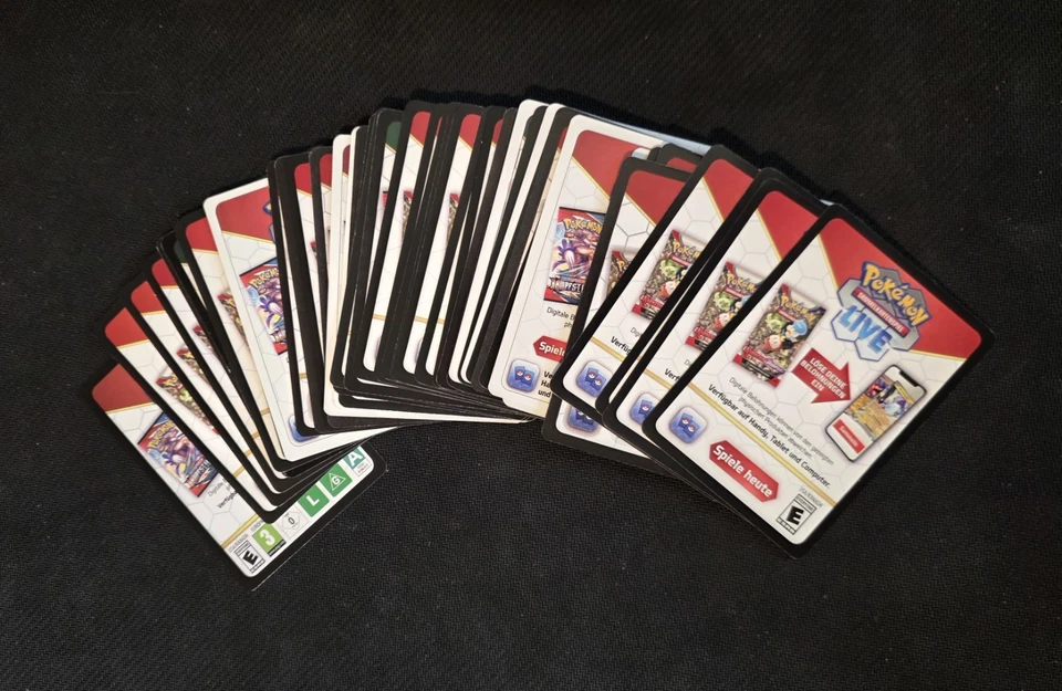 50x Pokemon Code Karten TCG Online - Verschiedene Sets! - Bild 1 von 1