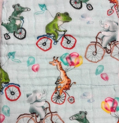 Manta para bebé Lolly Banks animales en bicicleta 6 capas azul aguamarina 47" niño pequeño Foto 1 de 3