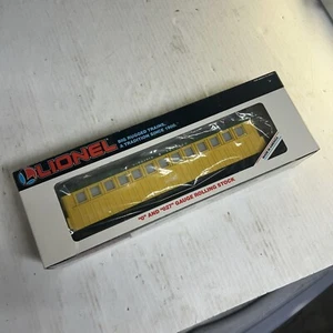 Lionel #6-16012 O Gauge Virginia & Truckee Yellow Baggage Car L/N - Picture 1 of 10