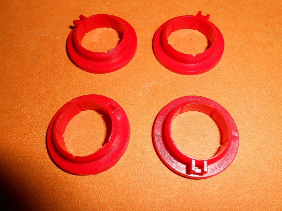  ARBUSTOS DE PEDAL DE FRENO Y EMBRAGUE FORD CAPRI MK2, MK3 (Juego de 4) Foto 1 de 4