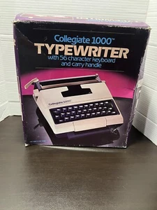 Máquina de escribir Collegiate 1000 vintage con teclado de 56 caracteres y asa de transporte - Imagen 1 de 3