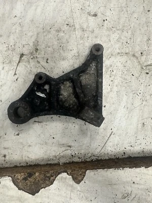 ОРИГИНАЛЬНЫЙ КРОНШТЕЙН КРЕПЛЕНИЯ СУППОРТА ЗАДНЕГО ТОРМОЗА HONDA NSR125 NSR 125 JC22 - Изображение 1 из 4