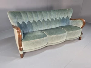 Vintage Danish Art Deco Sofa Blue Velvet Velour Oak Frame Shell Back EB9591 V3SS - Picture 1 of 23