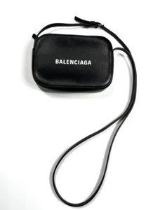 BALENCIAGA Everyday Camera Crossbody Bag - Bild 1 von 4
