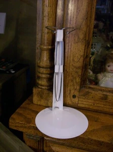 Doll Display Stand - Picture 1 of 2