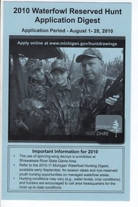2010 MICHIGAN DNR WATERFOWL RESERVED HUNT APPLICATION GUIDE -MICHIGAN-DEER-PATCH - Picture 1 of 1