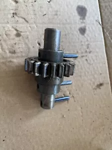 Mitsubishi Satoh Bull S630D Transmission Trans Reverse Gear Idle Shaft 19T Teeth - Picture 1 of 5