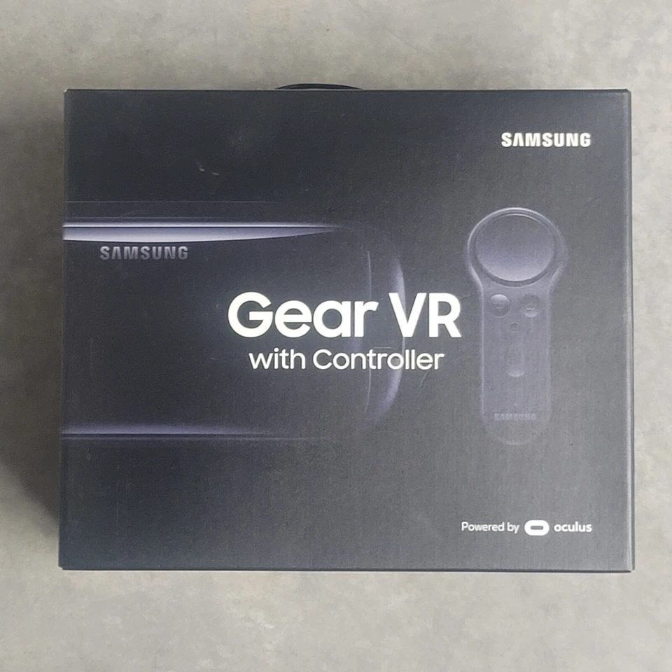 Samsung Gear VR 2017 With Controller SM-R324 Oculus Galaxy  - Image 1 of 1