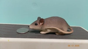 Mouse Figure - Picture 1 of 2