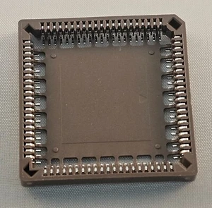 5203-84TDNU/A001 Oupiin 84 vías/pin montaje en superficie PLCC IC zócalo - Imagen 1 de 3