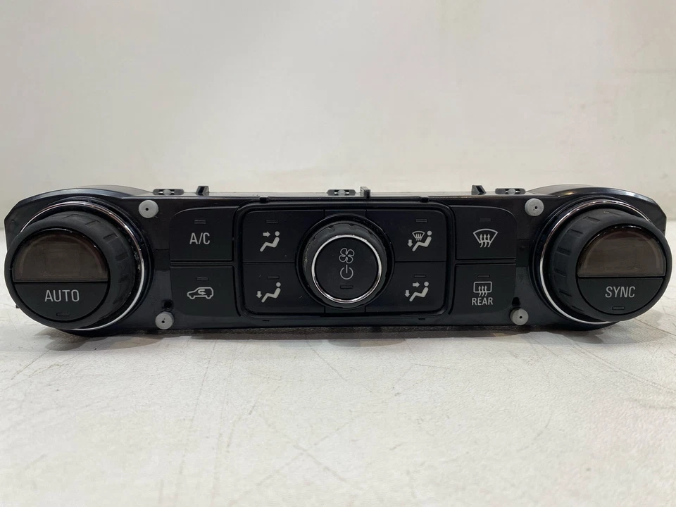 Se adapta a GMC ACADIA 2017-2023 control de temperatura del calentador de aire acondicionado delantero 84246526 OEM Foto 1 de 4