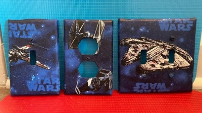 CAPAS DE SWITCHPLATE STAR WARS FIGHTER JETS, FEITAS À MÃO COM TECIDO, TAMANHO INTERMEDIÁRIO - Imagem 1 de 4