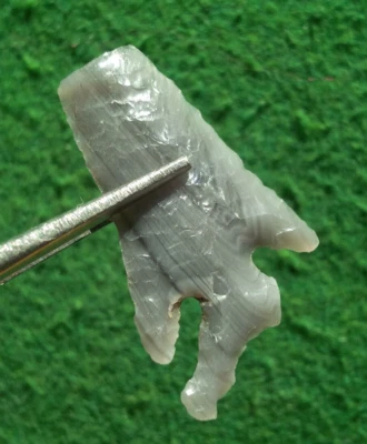 VERY RARE 1-1/2" WINTU MODOC CO. CALIFORNIA ARROWHEAD Indian Artifacts ARROWHEAD - Image 1 of 4