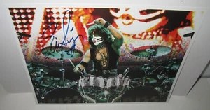 ERIC SINGER SIGNED KISS PHOTO 8X10 ROCK HEAVY METAL AUTOGRAPH CATMAN - Picture 1 of 4