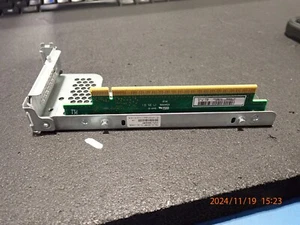 Lenovo 00KF624 System x3550 M5 PCIe Riser Card - Bild 1 von 6