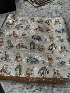 Harvey Disney Pooh Crossbody NIP Hard To Find - Picture 1 of 2