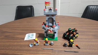 Lego 7948 Kingdoms Outpost Attack retirado - Completo con instrucciones 2010 Foto 1 de 4