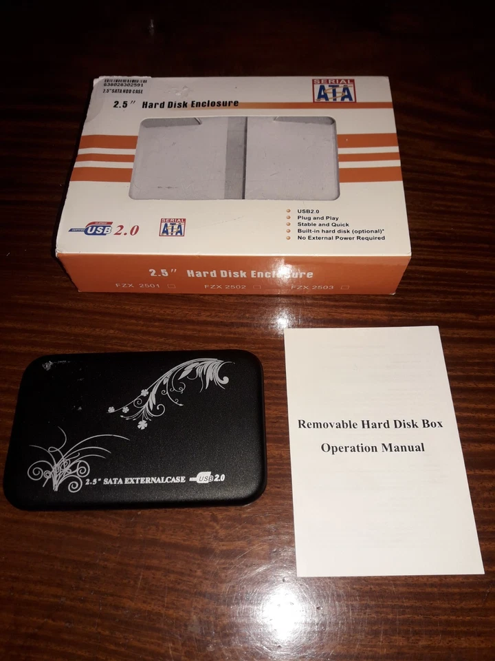 External USB Hard Disk in case Toshiba MK3265GSX 320G in case with USB 2.0 cable - Image 1 of 4