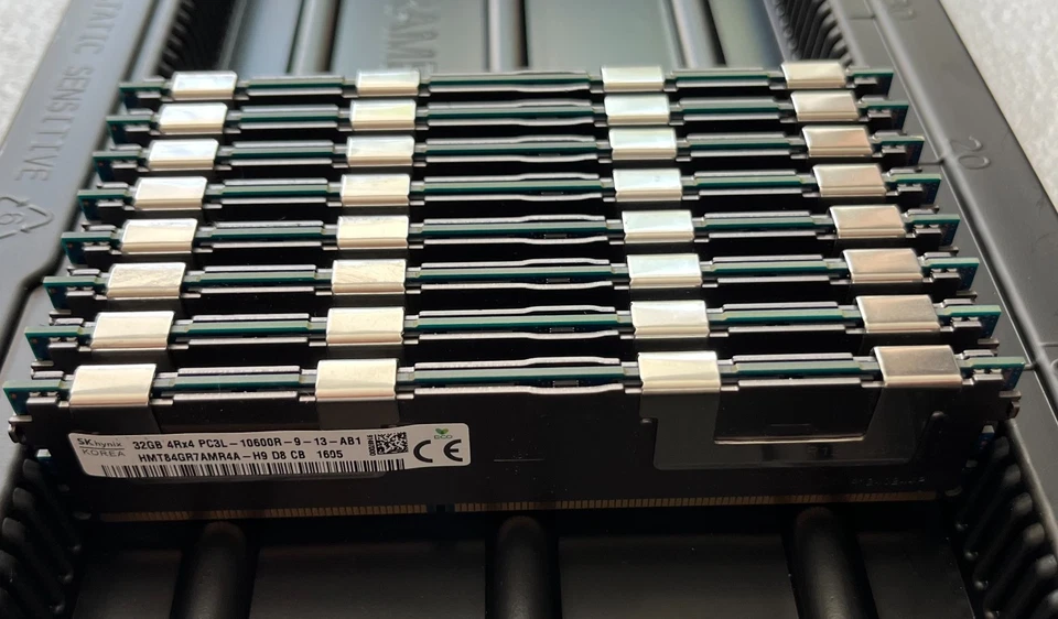 Dell PowerEdge R610 256Gb Memory Upgrade 8 x 32Gb Modules PCL3-10600R 4RX4 RAM - Image 1 of 1