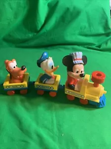 Juego de tren de plástico de colección juguete Walt Disney Illco. Mickey Mouse, Plutón y Donald. A1 - Imagen 1 de 4