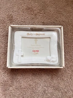 Marco de fotos de porcelana de bautismo de bebé Gund detalles de oro de 24 quilates marco de 4x6 Foto 1 de 2