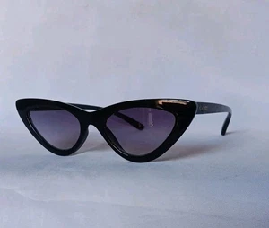 Nine West SR1119 Sonnenbrille schwarz 50□20-145 graue Gläser mit Farbverlauf  - Bild 1 von 4