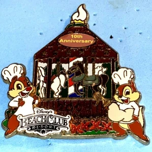DISNEY WDW 2009 GINGERBREAD HOUSES CAROUSEL CHIP & DALE BEACH CLUB RESORT LR PIN - Picture 1 of 2