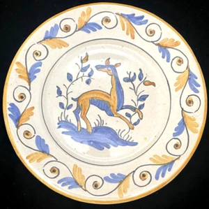 ANTICO PIATTO CERAMICA ARTISTICA SPAGNOLA TALAVERA 8,5", GIOVANE CERVO c1890 g - Foto 1 di 4