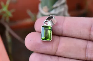 Wonderful Peridot Topaz Gemstone 925 Sterling Silver Handmade Pendant S-31 - Picture 1 of 5