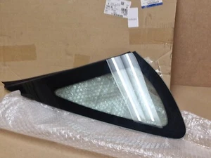 Ford Focus Hatch Rear Quarter Glass Rear Right 2005-2010 1360766 Genuine NEW OEM - Picture 1 of 12
