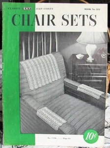 SET SEDIE Clarks cappotti vintage anni 40 modello uncinetto e maglia libro 223 decorazione casa - Foto 1 di 5