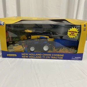 New Holland CR9090 Combine & T7.270 Tractor, 1:32 Scale Ages 3+ Plastic, New - Picture 1 of 5