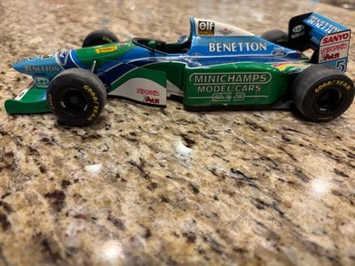Michael Schumacher 1994 Minichamps модель 1/18 - Изображение 1 из 4