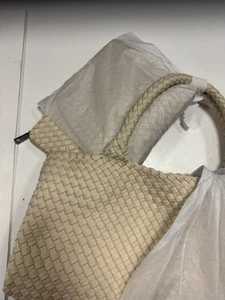 Sol And Selene Sky's The Limit Medium Tote Kelly Tan With Detachable Pouch NWT - Picture 1 of 6