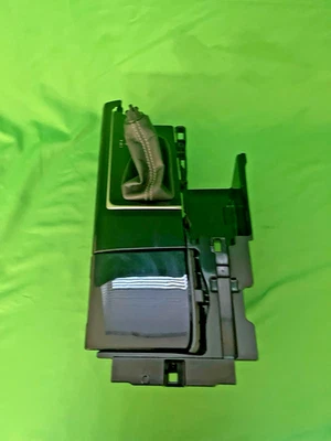 Lexus ES350 2017-2018 consola central palanca de cambios moldura de almacenamiento OEM Foto 1 de 4