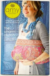 Amy Butler Sewing Pattern The Charm Clutch Uncut - Picture 1 of 2