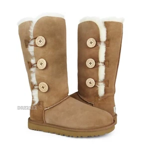 UGG Australia Bailey Button Triplet Chestnut Fell Stiefel Damengröße 8 – neu im Karton – - Bild 1 von 7