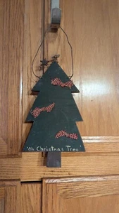 11" Solid Wood Primitive Christmas Tree Wall Hanging - Picture 1 of 2