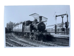 1429 Locomotive @ Exeter Railway Station 1957 B/W Photo - Picture 1 of 3