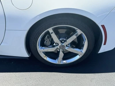 Ruedas y neumáticos Corvette C7 Stingray cromados genuinos (los neumáticos son bastante nuevos) Foto 1 de 4