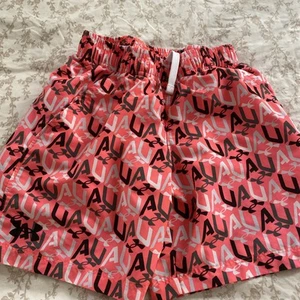 Under Armour  Boys'  Drawstring Swim/Play Trunks Shorts YOUTH S Small Sz 8 - Picture 1 of 4